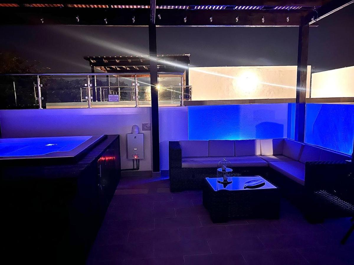 Outstanding Pent House W/Jacuzzi Apartman Santiago De Los Caballeros Kültér fotó